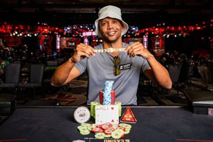 Do casinos report poker winnings to IRS?