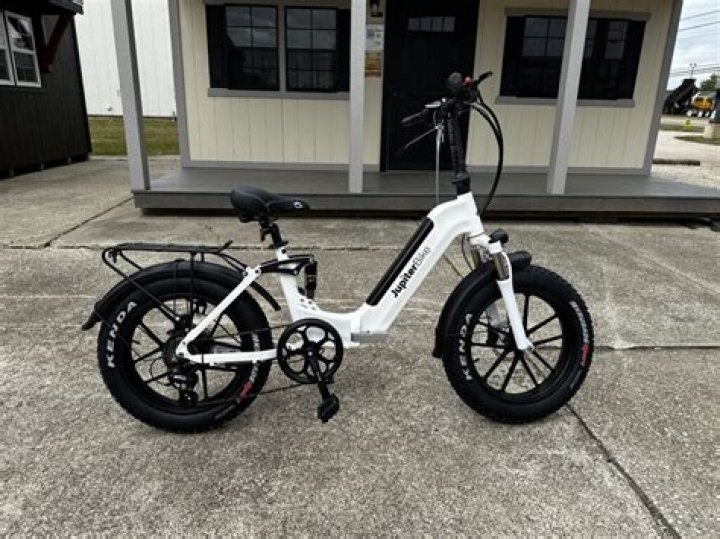 Do city bikes need suspension?