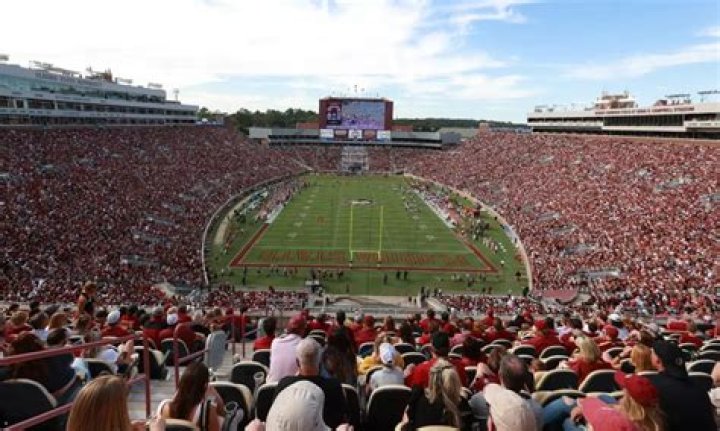 Do FSU students get free football tickets?