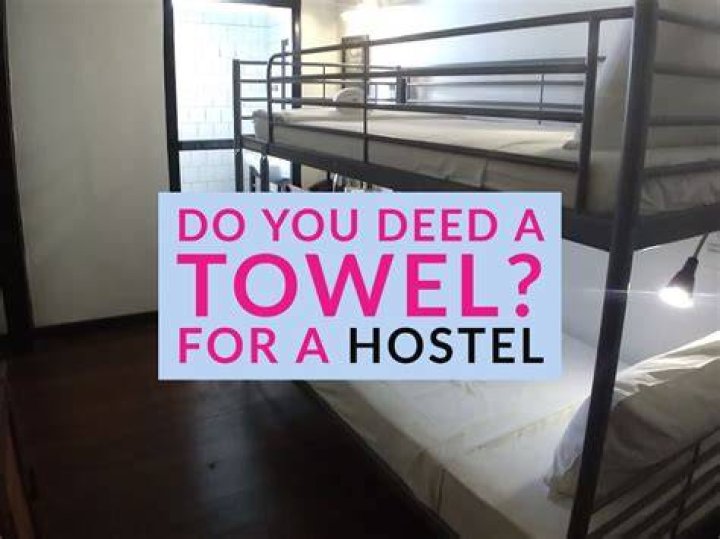 Do hostels check ID?