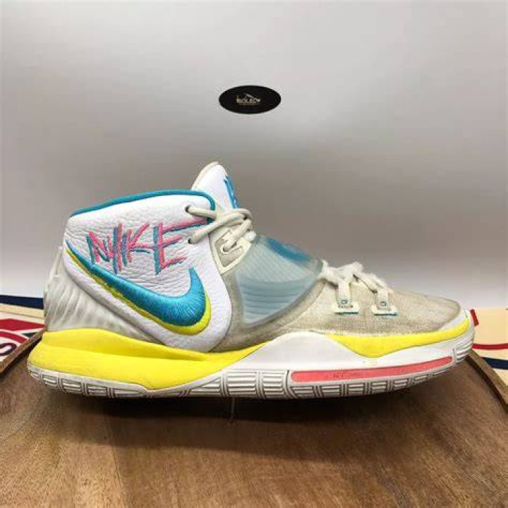 Do Kyrie 6s run big?