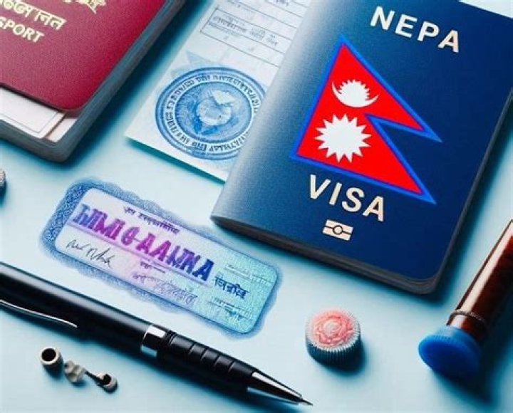 Do Nepalese need visa to work in India?