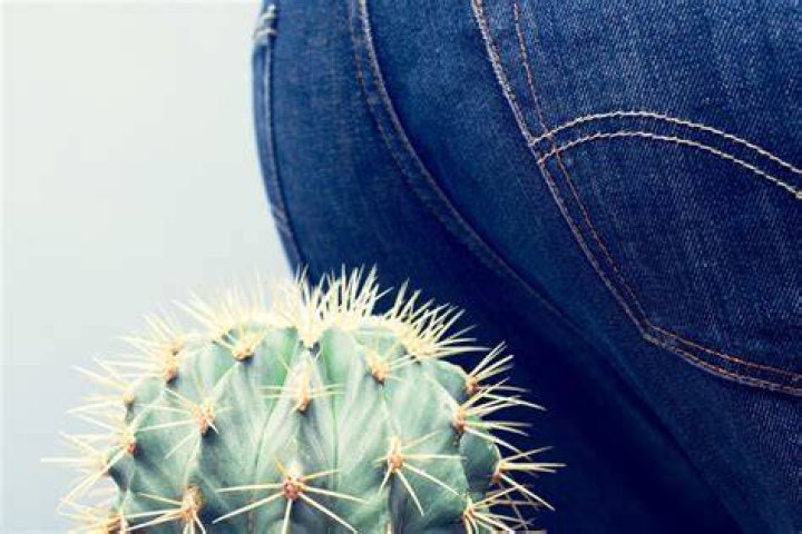 Do piles itch?