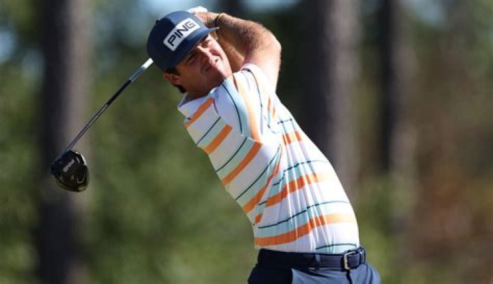 Do pro golfers use soft balls?