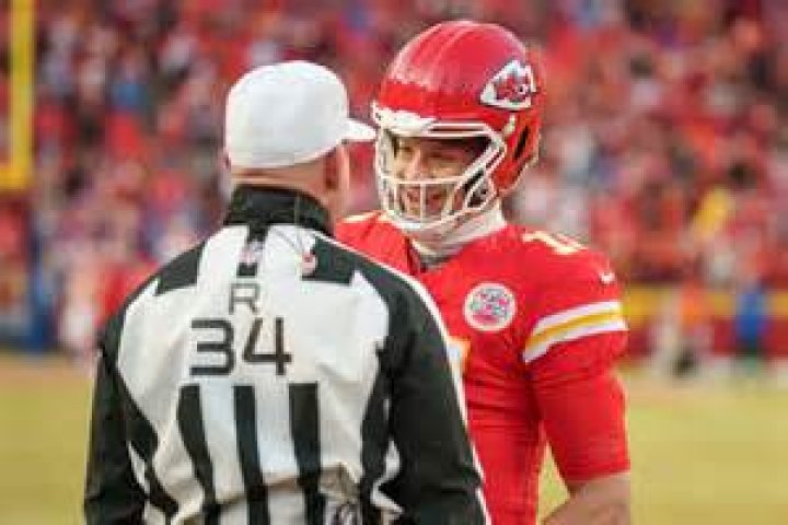 Do refs run more than players?