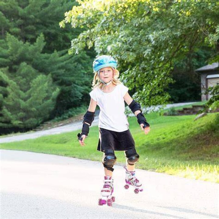 Do Roces skates run small?