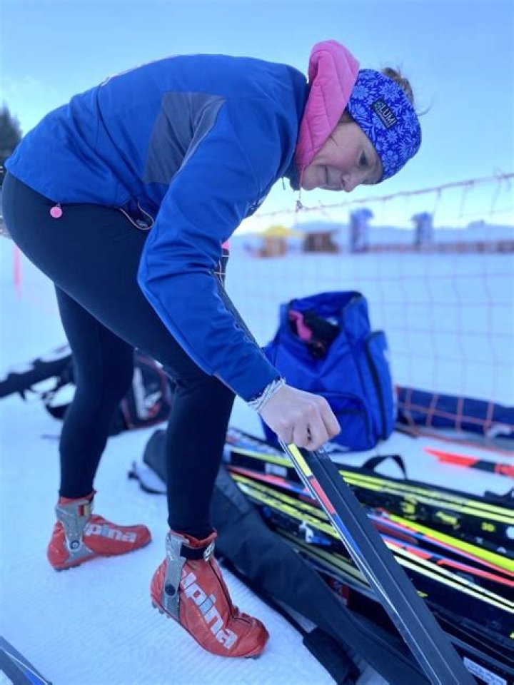 Do skin skis work on ice?