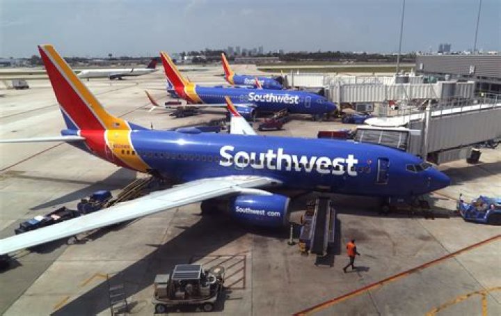 Do skis fly free on Southwest?