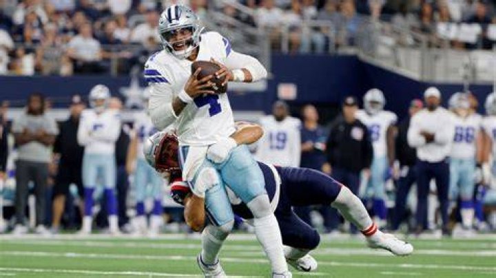 Do WR or RB get more fantasy points?