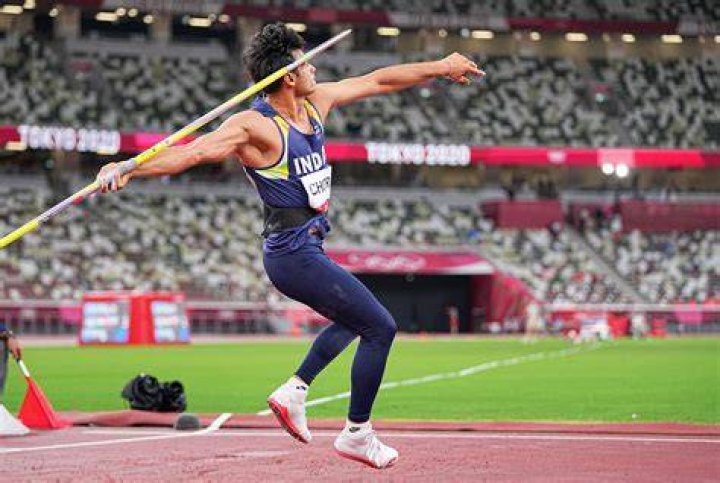 Does a free throw have to hit the rim?