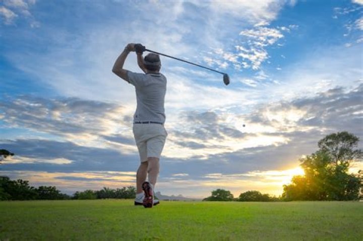 Does a fresh air shot count in golf?