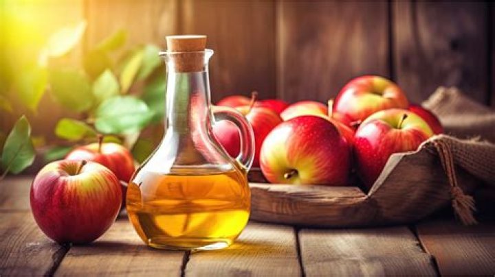 Does apple cider vinegar help with scalp problems?