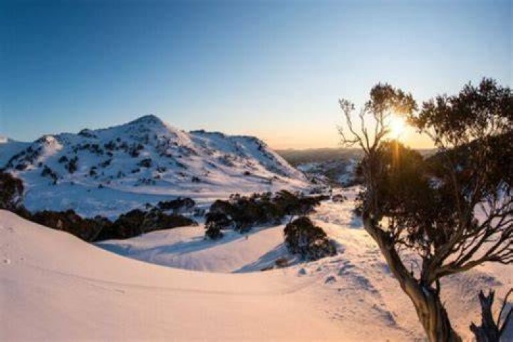 Does Australia have mountains?