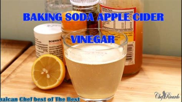 Does baking soda and apple cider vinegar make your hair grow?