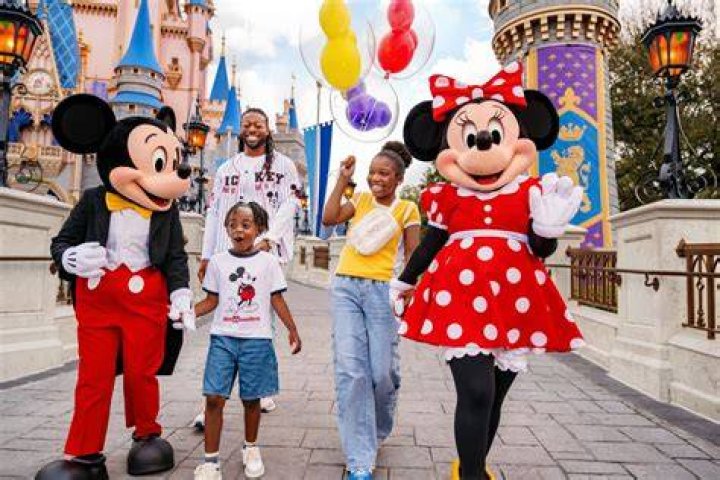 Does Disney own the Anaheim Angels?