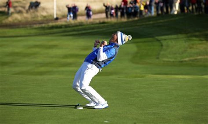 Does Eve Muirhead play golf?