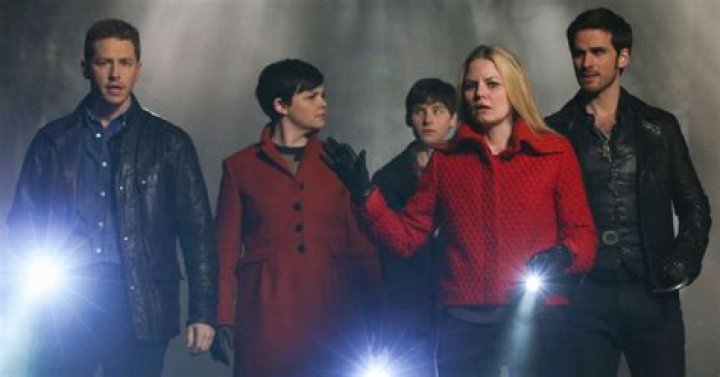 Does Henry have a girlfriend in Once Upon a Time?