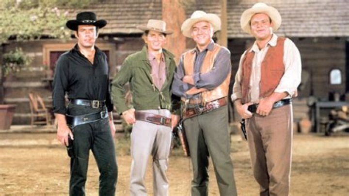 Does Hoss get married on Bonanza?