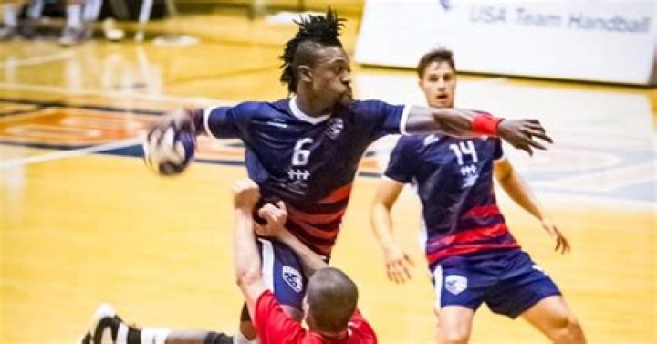 Does India have a handball team?