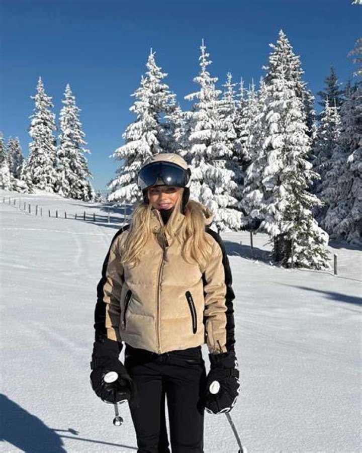 Does it matter which ski goes on which foot?