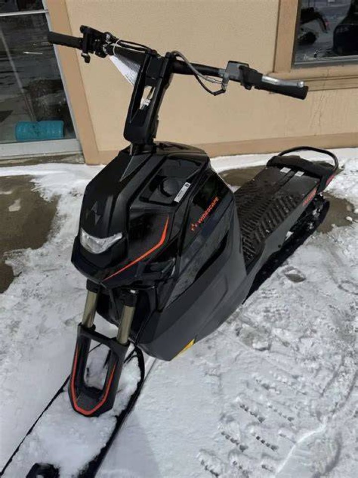 Does Kymco make Arctic Cat?