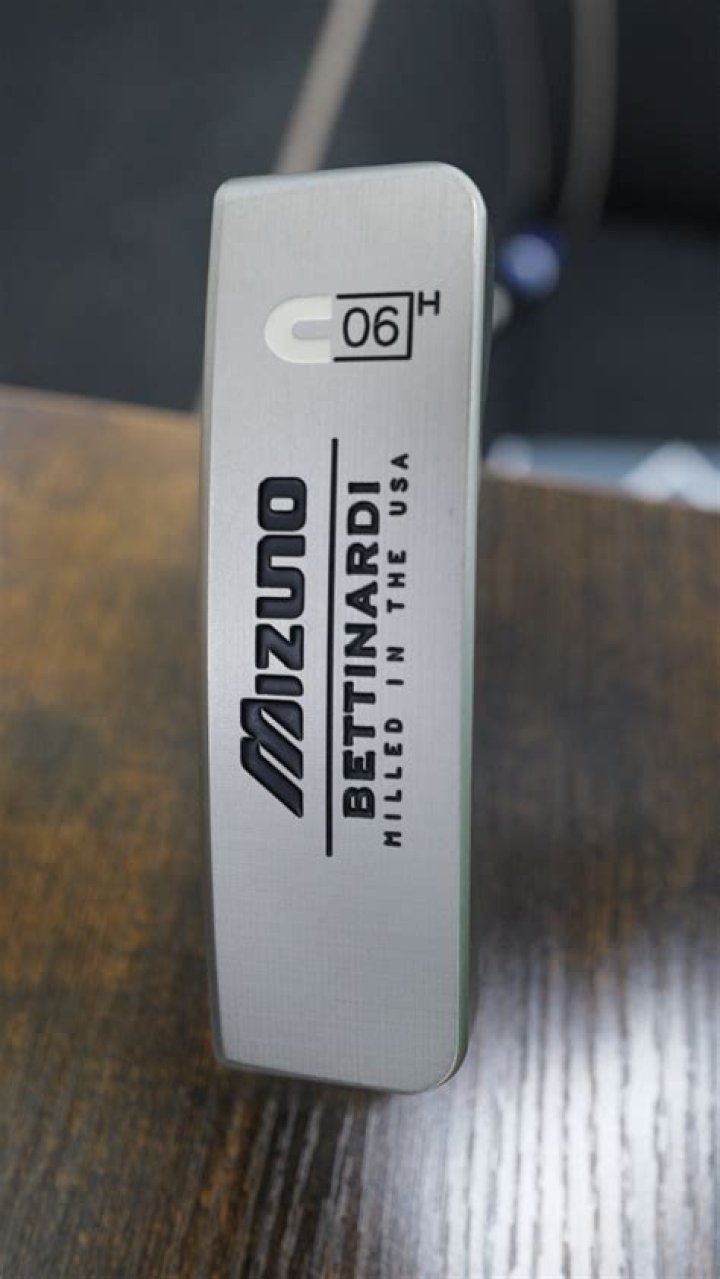 Does Mizuno own Bettinardi?
