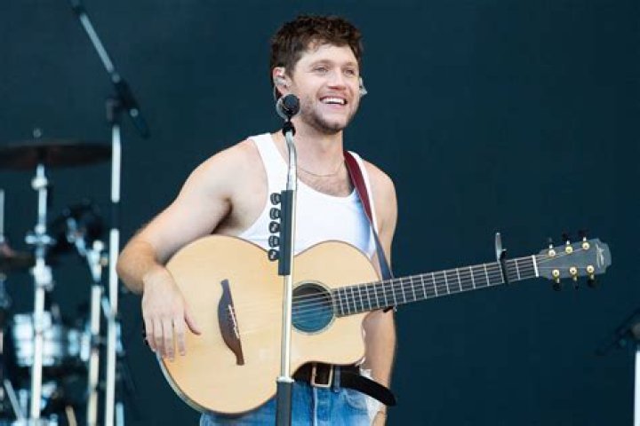 Does Niall Horan have asthma?