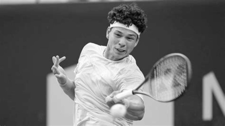 Does Prince tennis still exist?