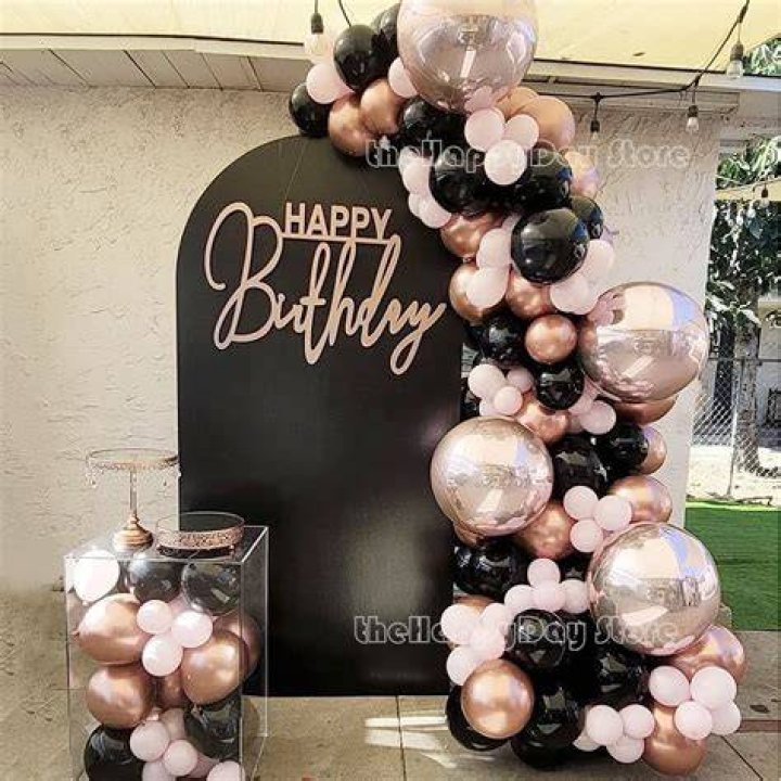 Does rose gold go with everything?