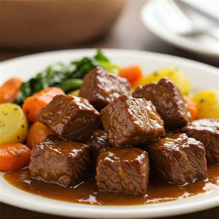 Does salt pull moisture out of meat?