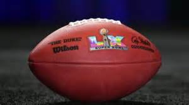 Does the NFL pay teams?
