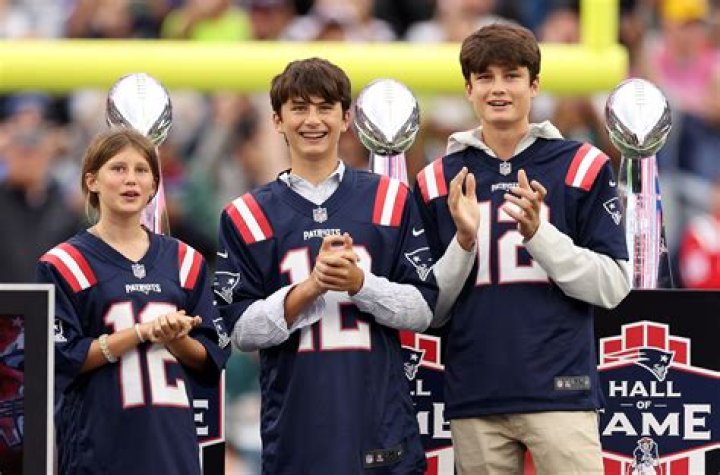 Does Tom Brady have a contract?
