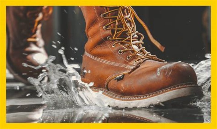 Does waterproof spray work on leather shoes?