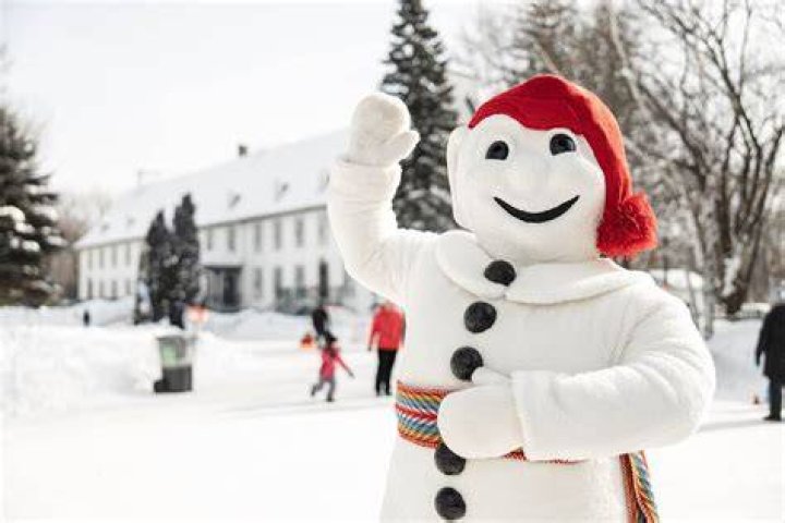 Has the Ice Palace in Québec always been made of ice explain?