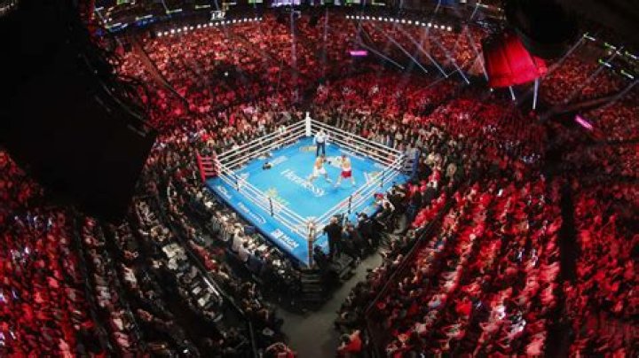 Has there ever been a 10-7 round in boxing?