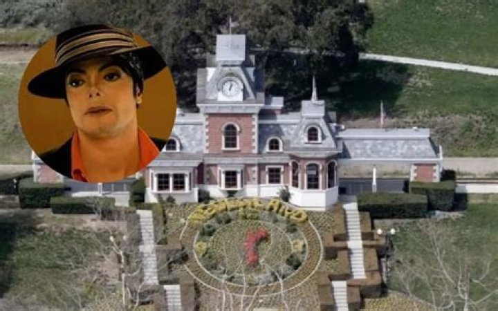 How big was Michael Jackson's house?