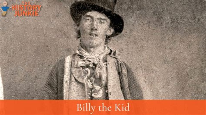 How did Billy Chapel hurt his hand?