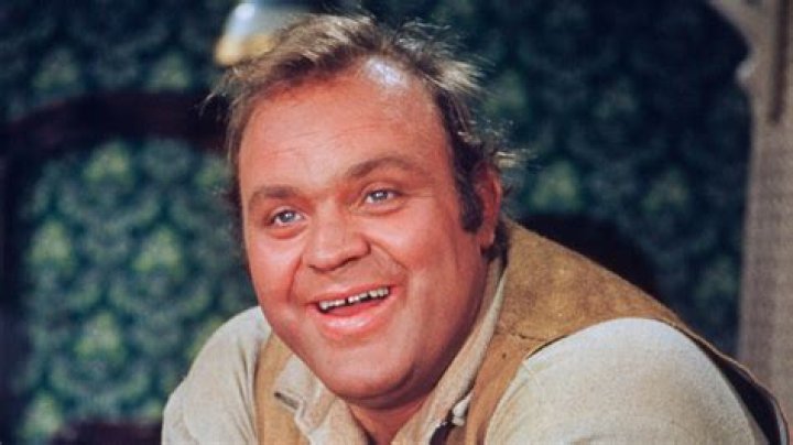 How did Hoss leave Bonanza?