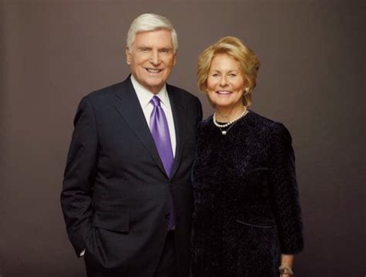 How did Pat and Shirley Ryan make their money?