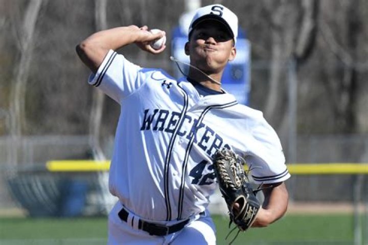 How do high school baseball players get ranked?