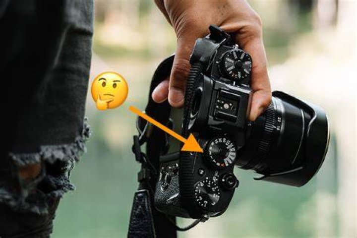 How do I change my Sony camera to Manual Focus?