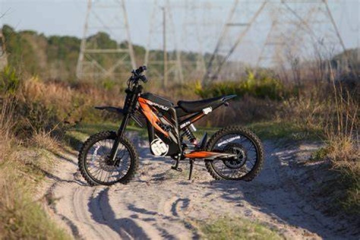 How do I choose a dirt bike?