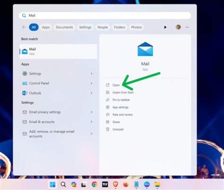 How do I install Mail app on Windows 10?