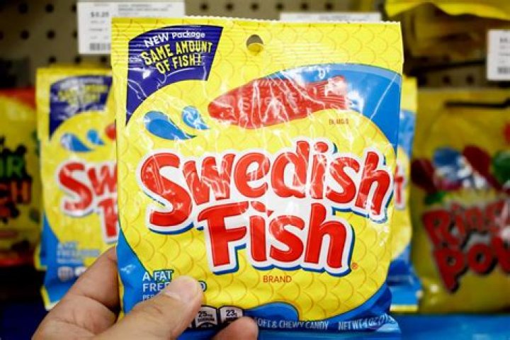 How do Swedish people name their children?