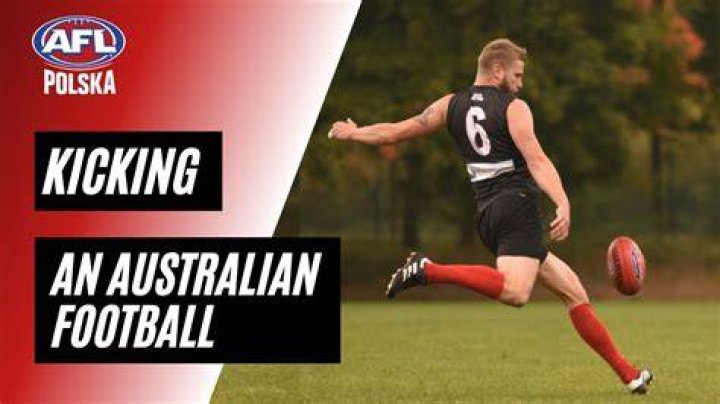How do you kick and run AFL?