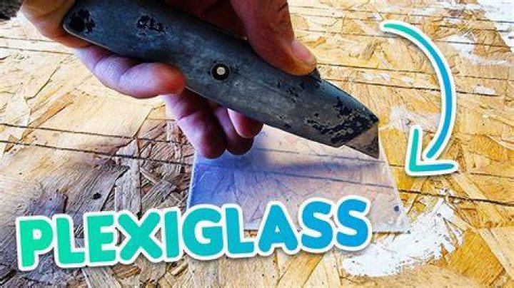 How do you remove streaks from plexiglass?