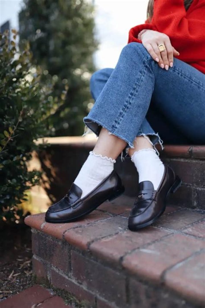 How do you wear ankle socks without Show socks?