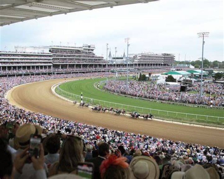 How early should I get to a NASCAR race?