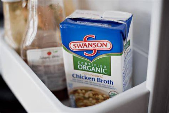 How long can homemade chicken broth stay in the fridge?