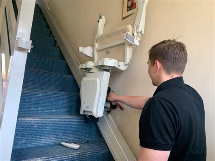 How long do stairlift batteries last?